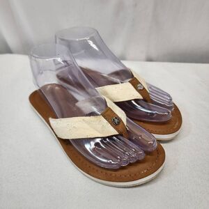 Tommy Bahama Women's 7 Relaxology Ionnna Flip Flop White Sandals